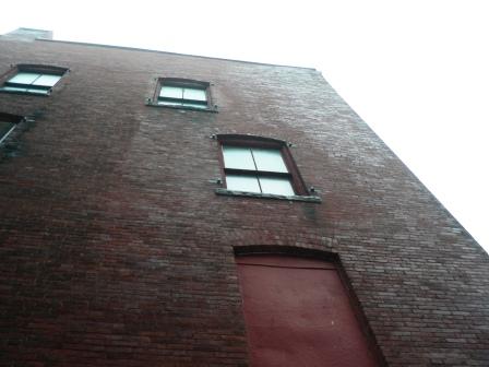 brick_building_in_Norway_Maine.jpg