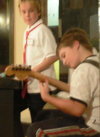 kidband.jpg kidband.jpg